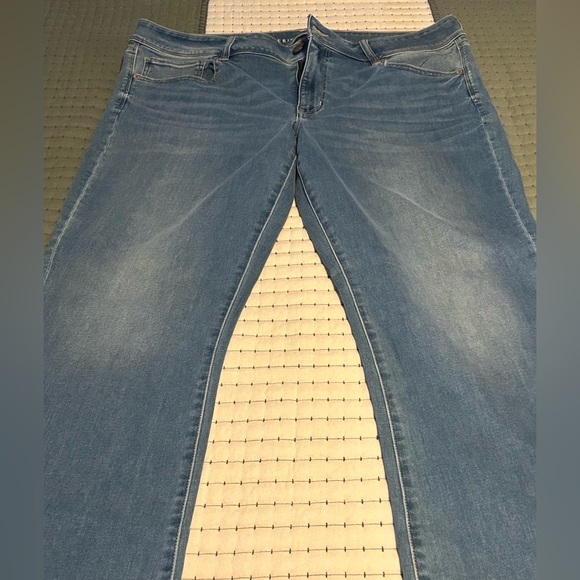 American Eagle boot cut jeans - Picture 2 of 14